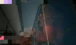 吃奶摸下的激烈视频,激烈吃奶摸下视频引发热议